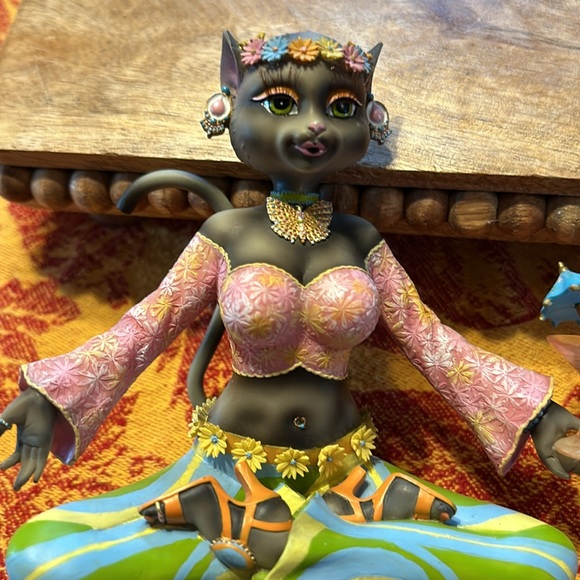 Alley Cats LUSHES by Margaret Le Van Cat Figurine - Picture 14 of 16